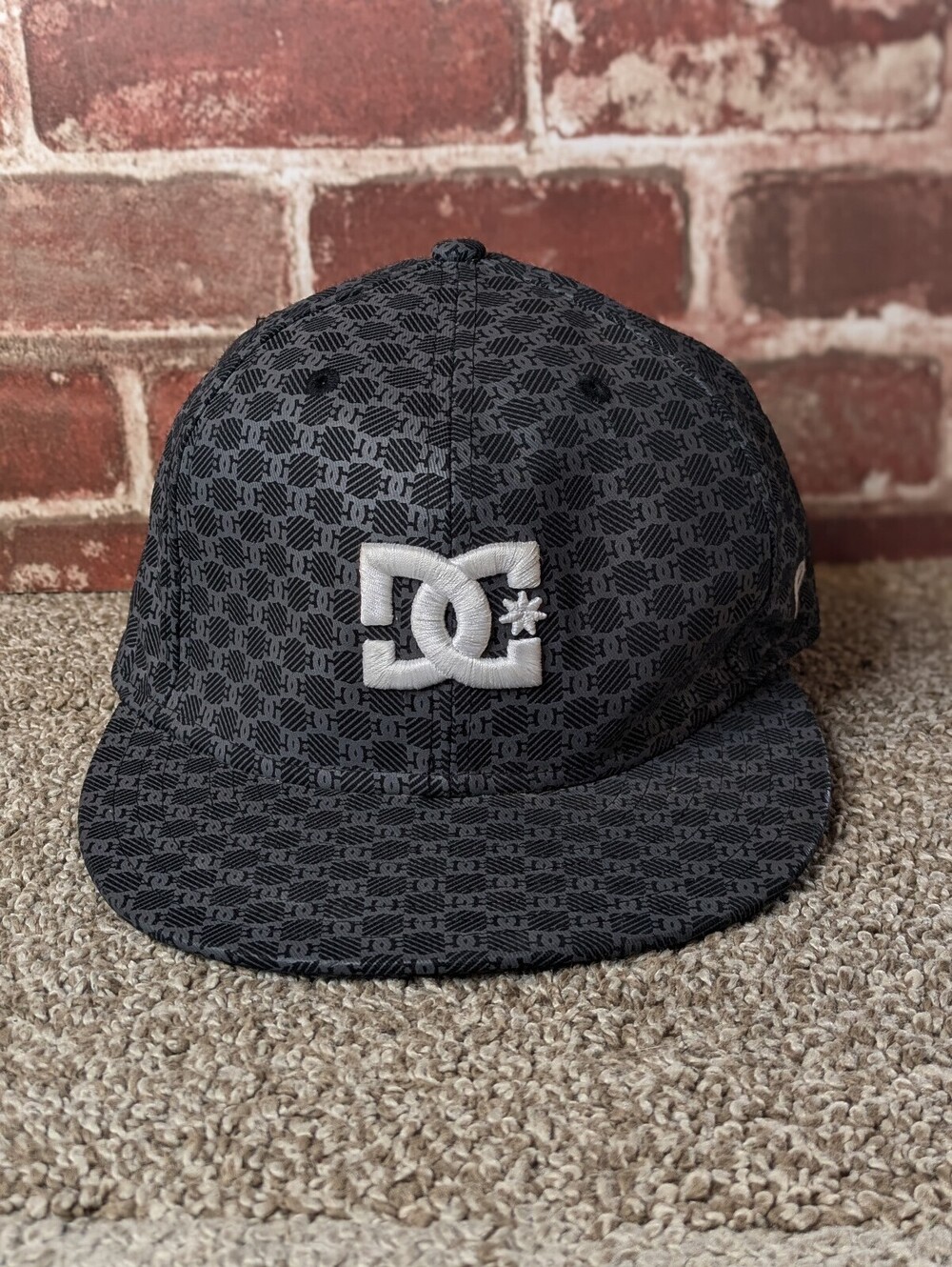DC Shoes Y2K Baseball Hat Black Grey Monogram All Over Print Fitted Cap Size 7